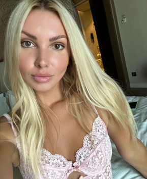 Erika - escort review from Turkey